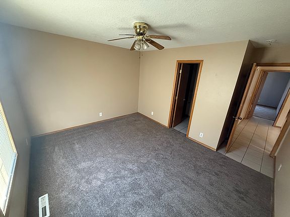 5th image of 103 E Park St