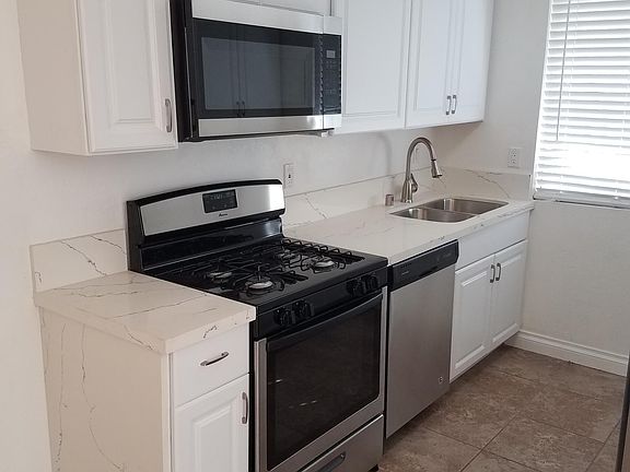 3rd image of 4775 Seminole Dr