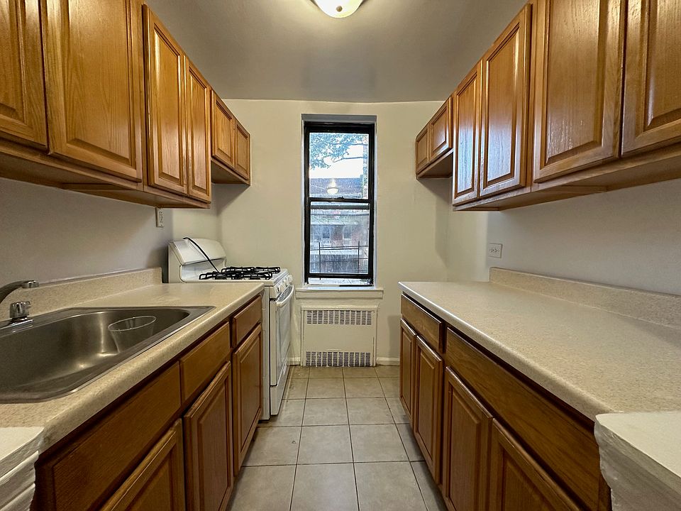 1st image of 13905 85th Dr APT 6G