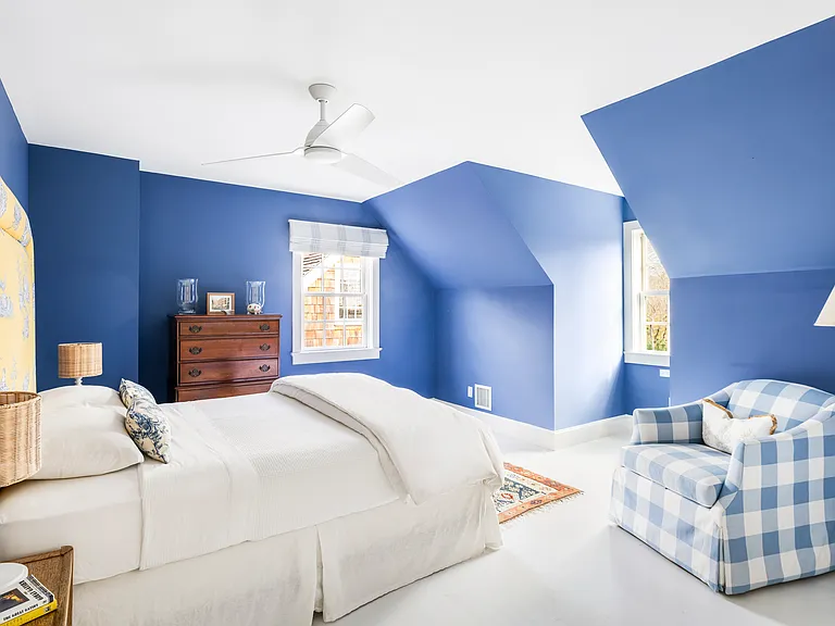 267 Meadows W — Photo 14