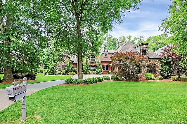 1st image of 723 Beauhaven Ln