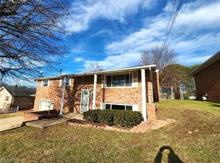 1203 23rd St, Vienna, WV 26105