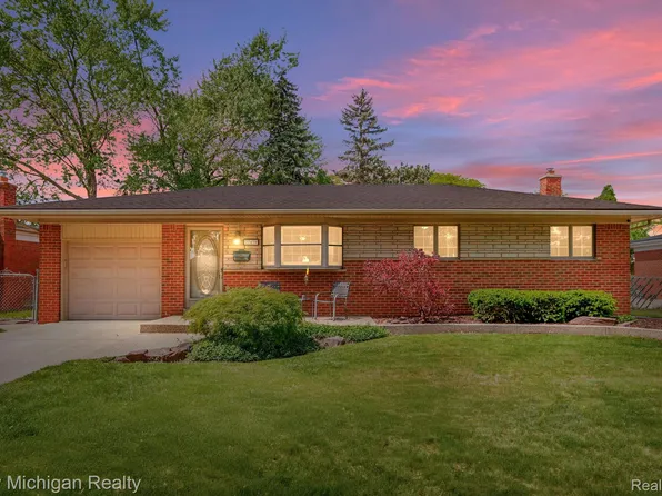 27039 Pleasant Dr, Warren, MI 48088