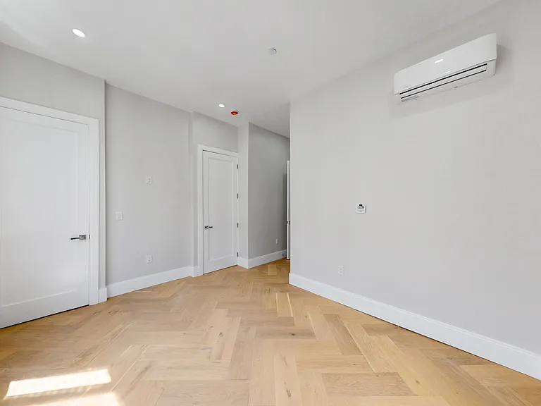 1 Jackson St #201 — Photo 9