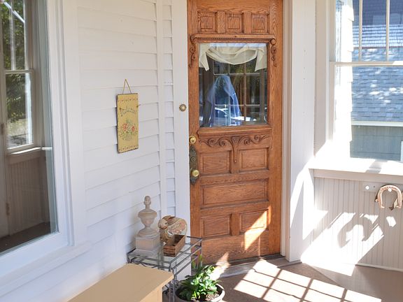2nd image of 225 Iroquois Street