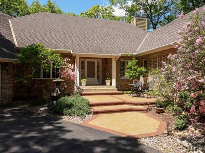 1901 Warrior Dr, Mendota Heights, MN, 55118