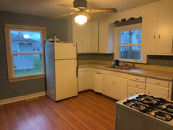 3rd image of 3026 Saint Ann St