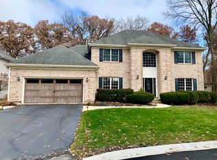 1003 Wildrose Springs Dr, Saint Charles, IL 60174