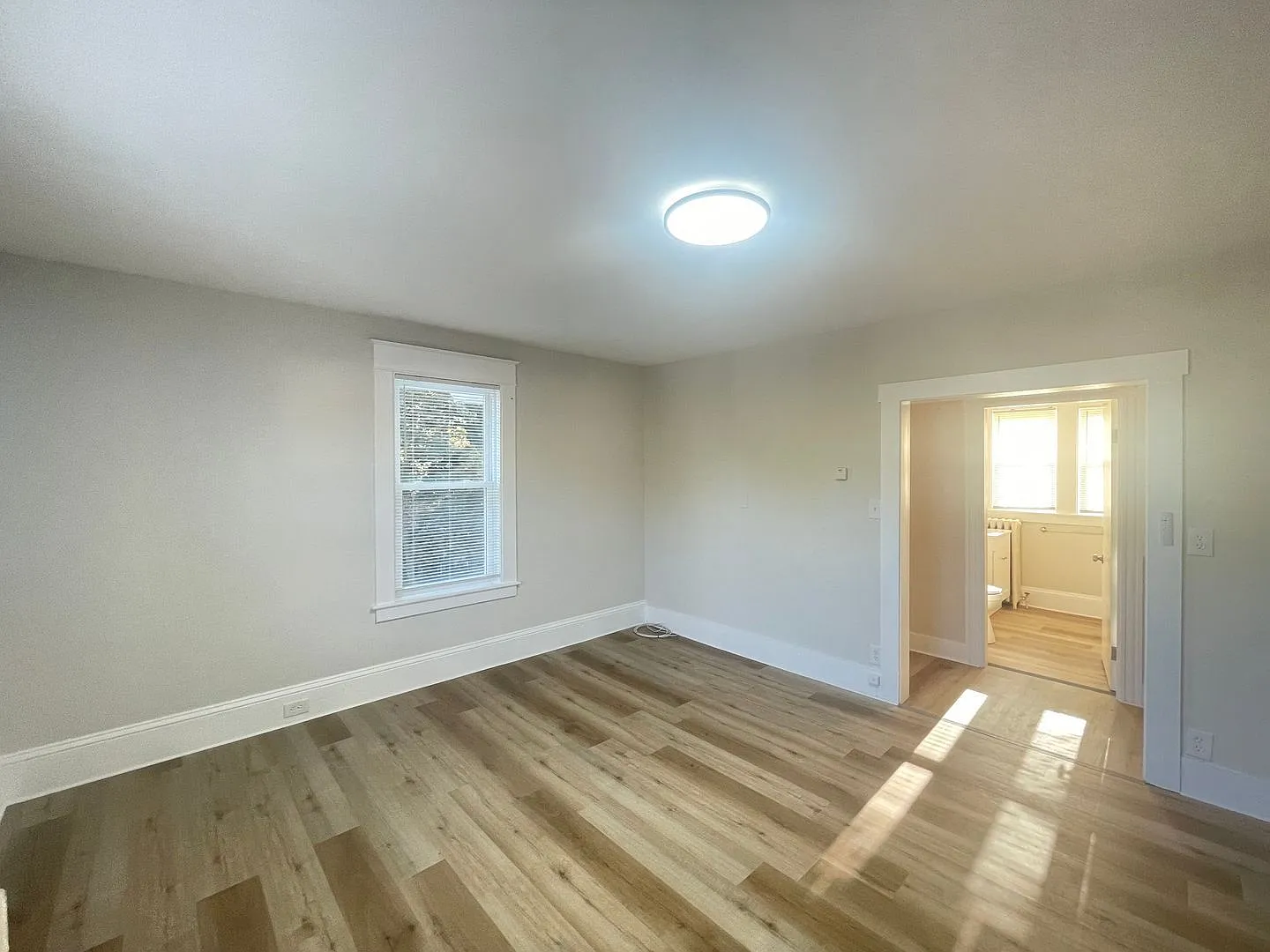 1 bed, 1.0 bath, 530 sqft, $1,550 — Photo 4