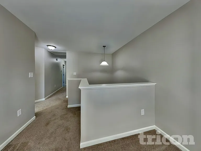 118 Lookout Point Pl — Photo 16