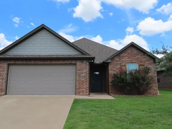 2528 Guinn Farms Rd, Tyler, TX 75707