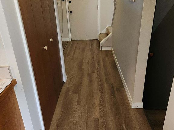 3rd image of 4600 Camellia Ln