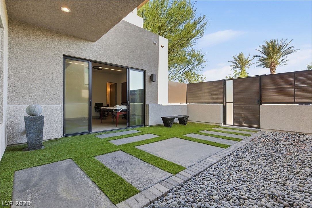 2790 La Bella Ct — photo 3