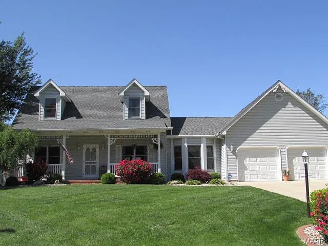 218 Loretta Ln photo 1