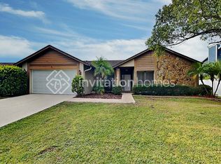 3922 Dunaire Dr, Valrico, FL 33596