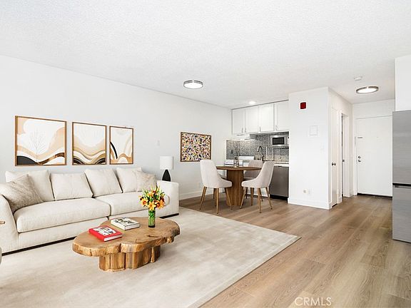 2nd image of 22100 Burbank Blvd Unit 259G