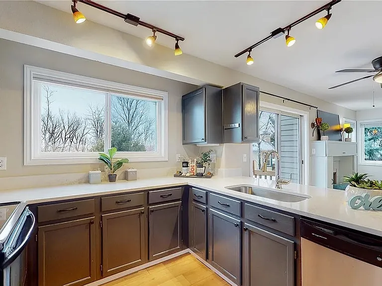 5740 Slick Rock Ct — Photo 7