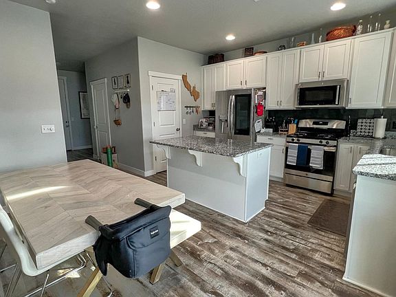 Kitchen, Pantry, Dinning Room