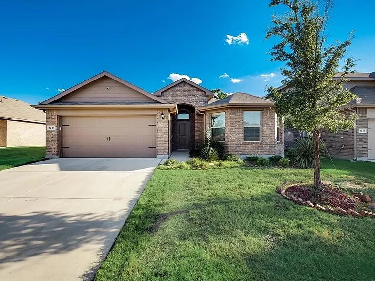 8244 Brashear Trl — Photo 2