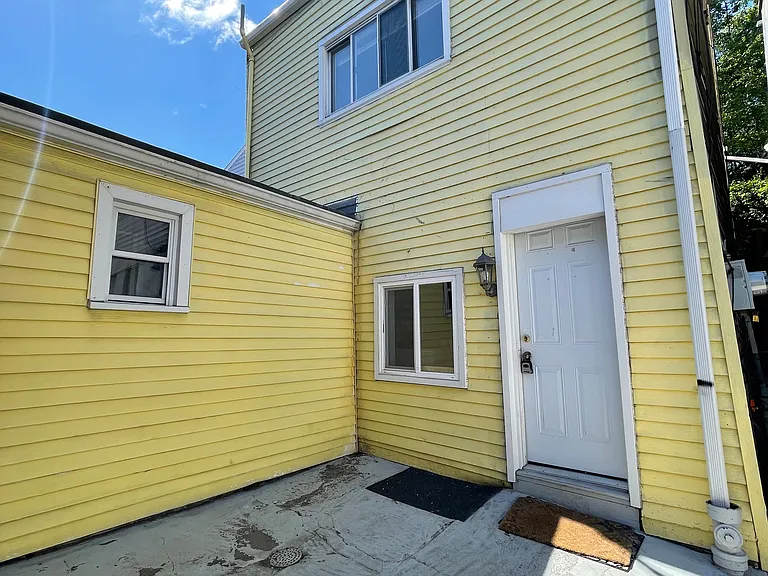 2516 Josephine St — Photo 12