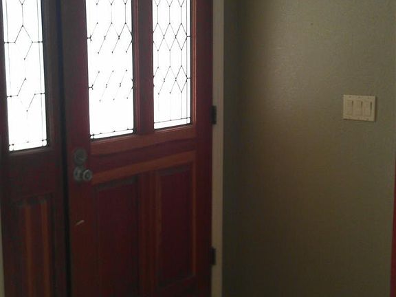 2nd image of 10131 Rea Ave
