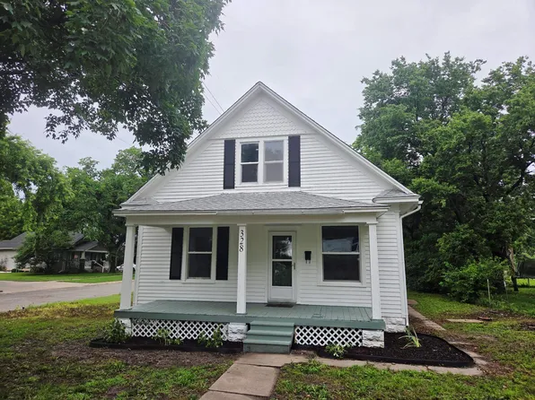 328 SW 3rd St, Newton, KS 67114
