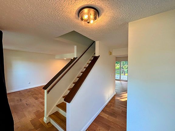 5th image of 5398 Shadow Hill Ct