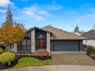 1921 NE 158th Ct, Portland, OR 97230