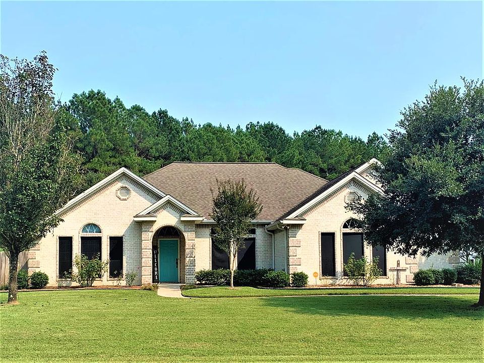 1st image of 157 Creekwood Dr