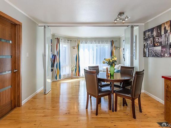 3rd image of 2625 Clement St APT 202