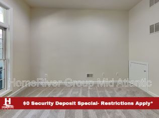 1608 Leeds Castle Dr, Vienna, VA 22182