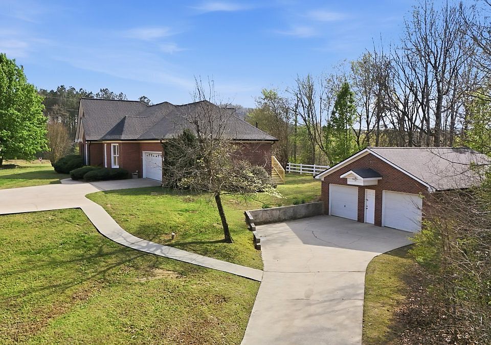 1st image of 601 Calloway Dr