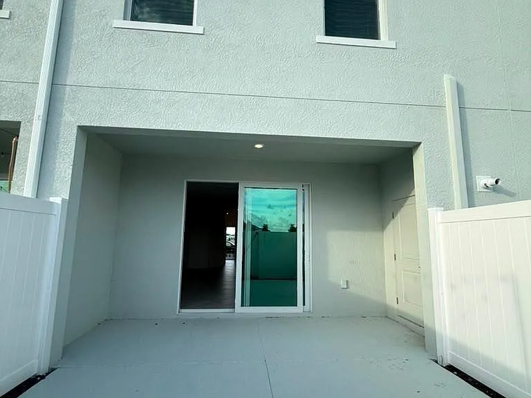 44292 Caraton Ter — Photo 18