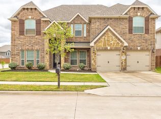 6124 Falls Lake Rd, Fort Worth, TX 76179