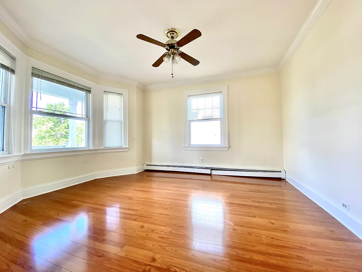 Building Photo - 50 Western Ave #1L