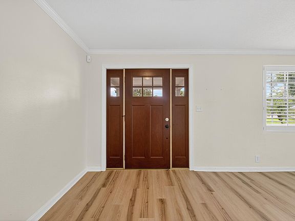 5th image of 813 W Woodlawn Ave
