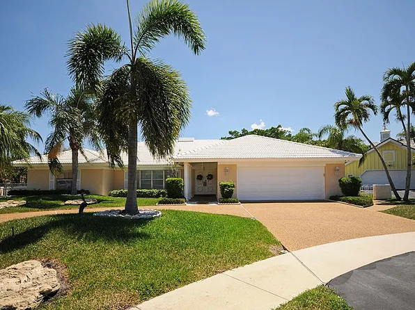 6938 S Grande Dr, Boca Raton, FL 33433