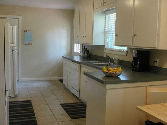 4th image of 1012 Briarwood Blvd