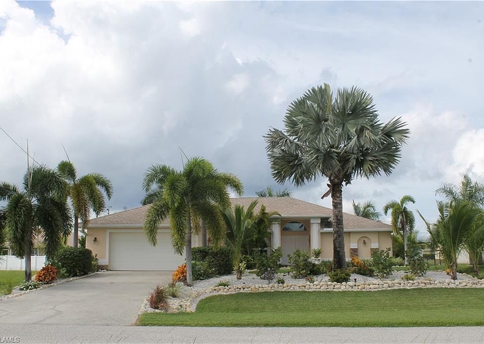 1st image of 202 NW 27th Pl
