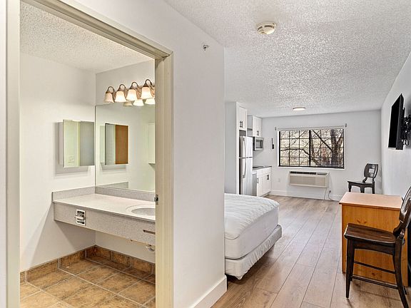 3rd image of 3195 E Lincoln Ave #15995683