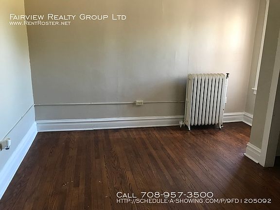 3rd image of 111 Memorial Dr APT 9