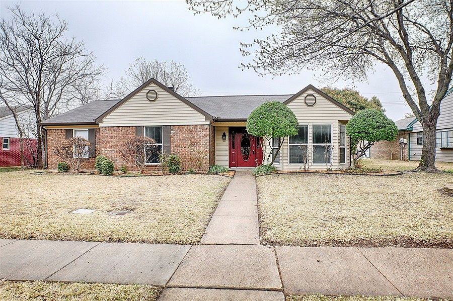 1st image of 2407 Cypress Dr