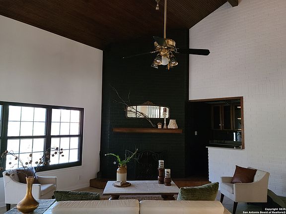 4th image of 13310 VISTA BONITA
