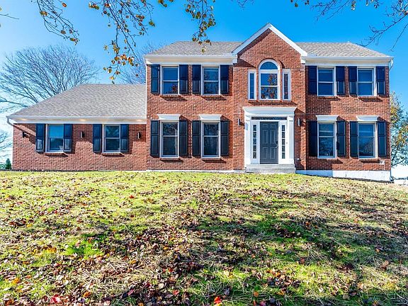 3rd image of 8237 Eagleridge Dr