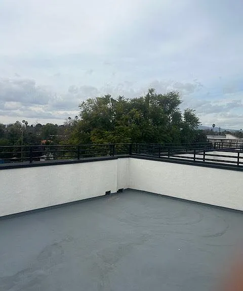 15316 W Archwood — Photo 17