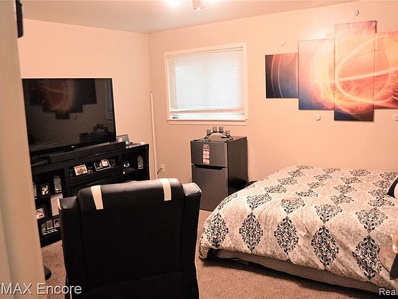 3rd image of 4091 Wenonah Ln