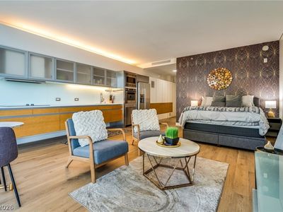 3722 Las Vegas Blvd S, Las Vegas, NV, 89158