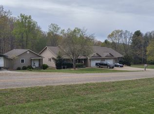 145 Walnut Cove Rd, Franklin, NC 28734