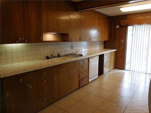 4th image of 21 Avenue D