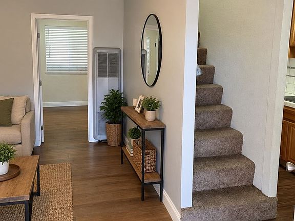4th image of 325 15th St APT C